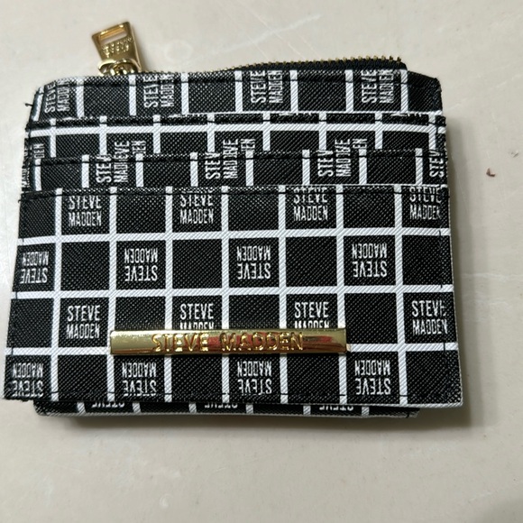 Steve Madden wallet - Picture 1 of 4